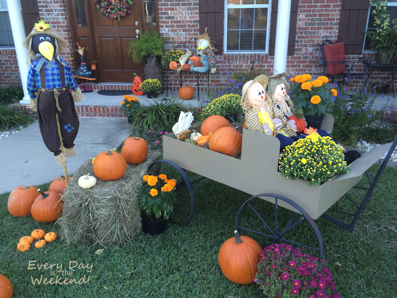 Every Day is the Weekend l Fall Decorations