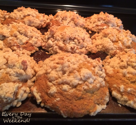 Every Day is the Weekend! l Pumpkin Muffins